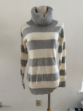 NWT Banana Republic 100% COTTON Light Gray & White Striped Turtleneck Sweater
